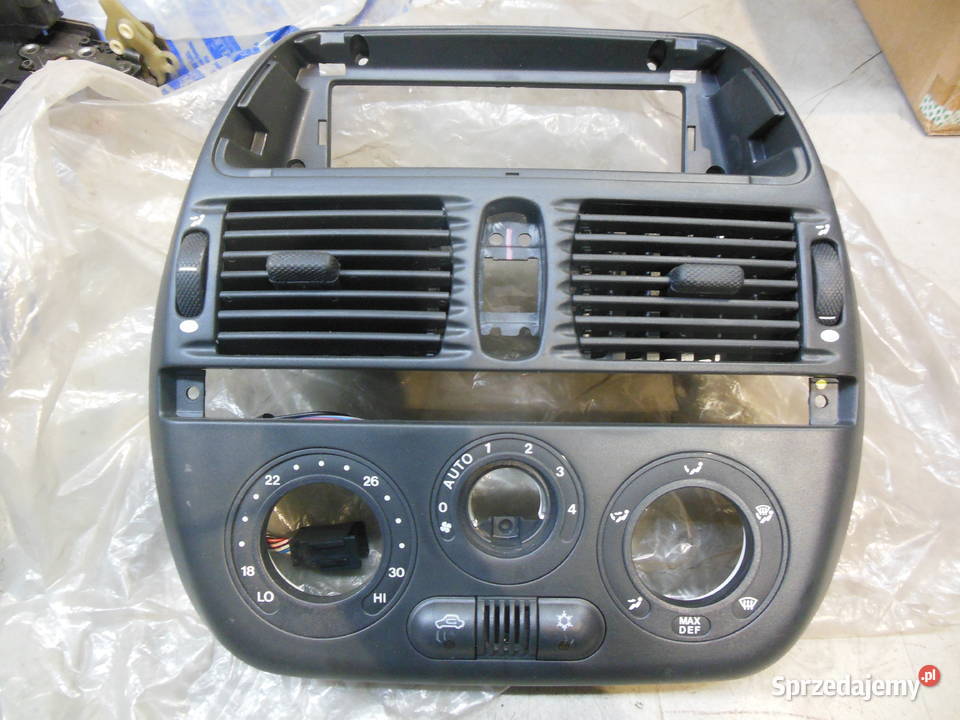 1830362 PANEL KLIMATYZACJI RAMKA OSŁONA DESKI osobowe Kozy