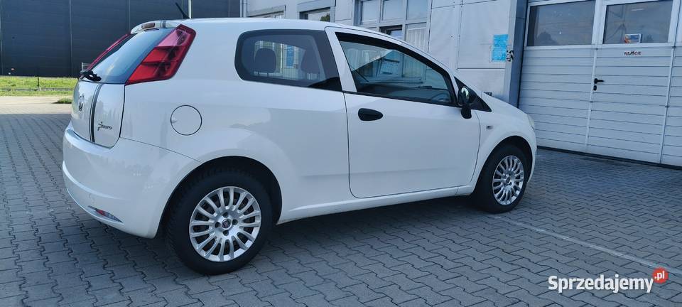 Fiat Grande Punto Fiat Punto Benzyna 2012r Rok produkcji 2012 Sulęcin