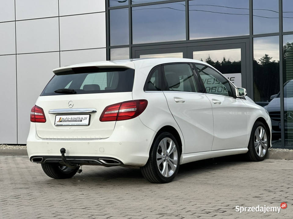 Mercedes B 180 2kplkół Półskóra Grzane fotele manualna Samochody osobowe