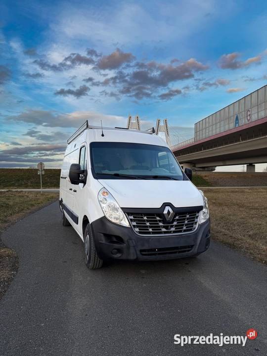 Wynajem Busa Renault Master usługi transportowe