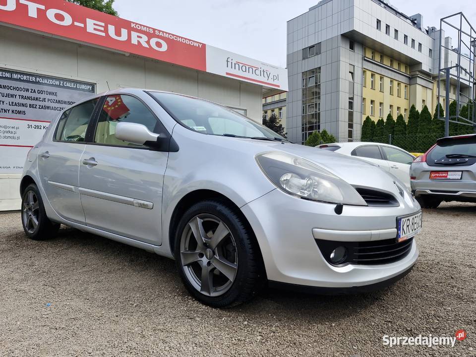 16 benz 111 automat Privieliege lakier fabryczny centralny zamek Kraków
