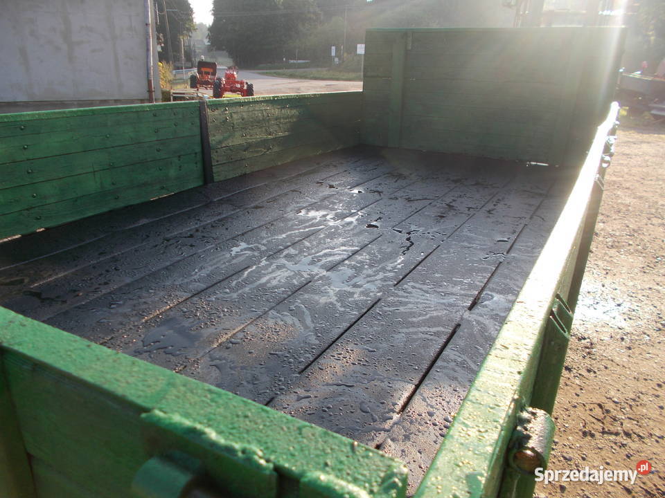 Przyczepa jednoosiowa wywrotka Przyczepy rolnicze podlaskie
