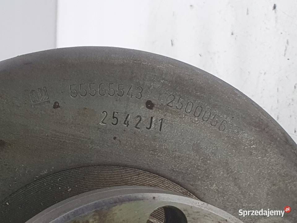 Opel Corsa D 10 12V WAŁ KORBOWY A10XEP 55562314 Rudka