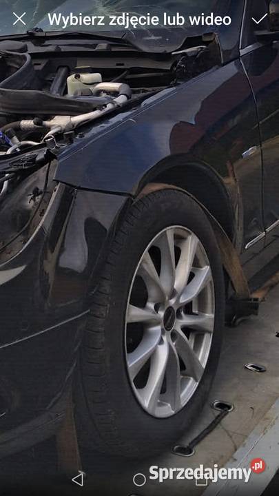 Błotnik lewy przód kombi Mercedes W204 czarny Rok produkcji 2010