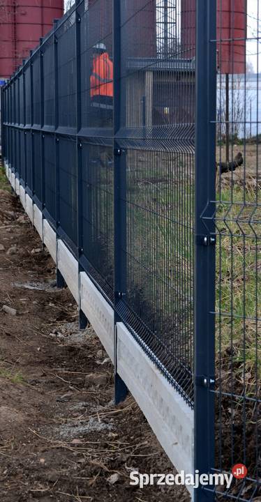 Panele ogrodzeniowe 15m fi4 panel ogrodzeniowy Siatki i panele Ostroszowice