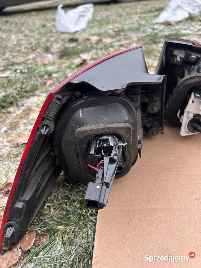 Lampy tylne VW GOLF VII osobowe Piła