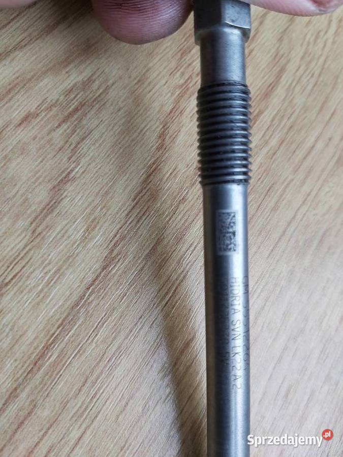 Świeca żarowa 55512264 Opel Astra K V 15D FL osobowe kujawsko-pomorskie Bydgoszcz