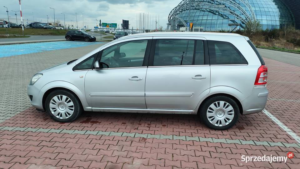 Opel Zafira B lifcie 18BLPG 140 7os Silnik Rok produkcji 2009 podkarpackie Jasionka