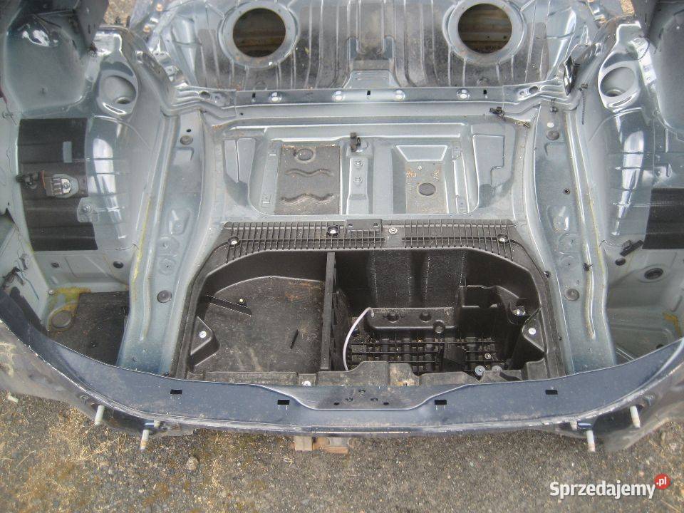 bmw x1 e84 0912r błotnik tył prawy lewy podłoga Błotniki Rakoniewice