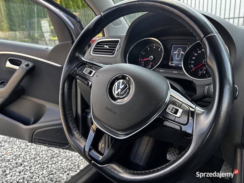 VW Polo r2015 Salon Polska pierwszy właściciel benzyna Sierakowice