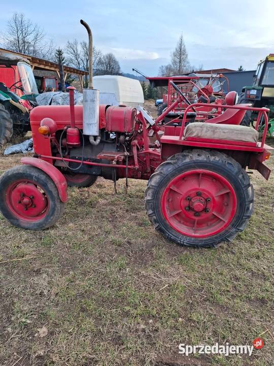 Ciągnik rolniczy FAHR Mieroszów