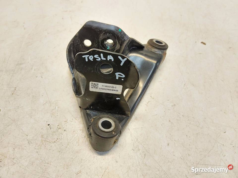 TESLA MODEL Y 2022r ŁAPA WSPORNIK MOCOWANIE