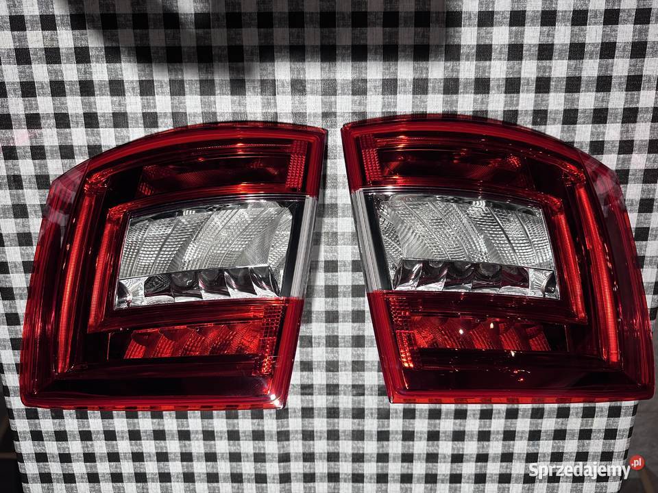 Lampy Tył Skoda Octavia Kombi 3komplet prawa Lampy tylne śląskie Bielsko-Biała