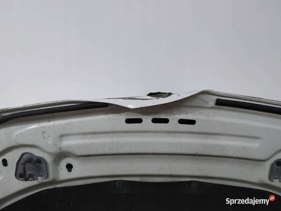 MASKA PRZÓD BIAŁA USZKODZONA Skoda Scala I 2019