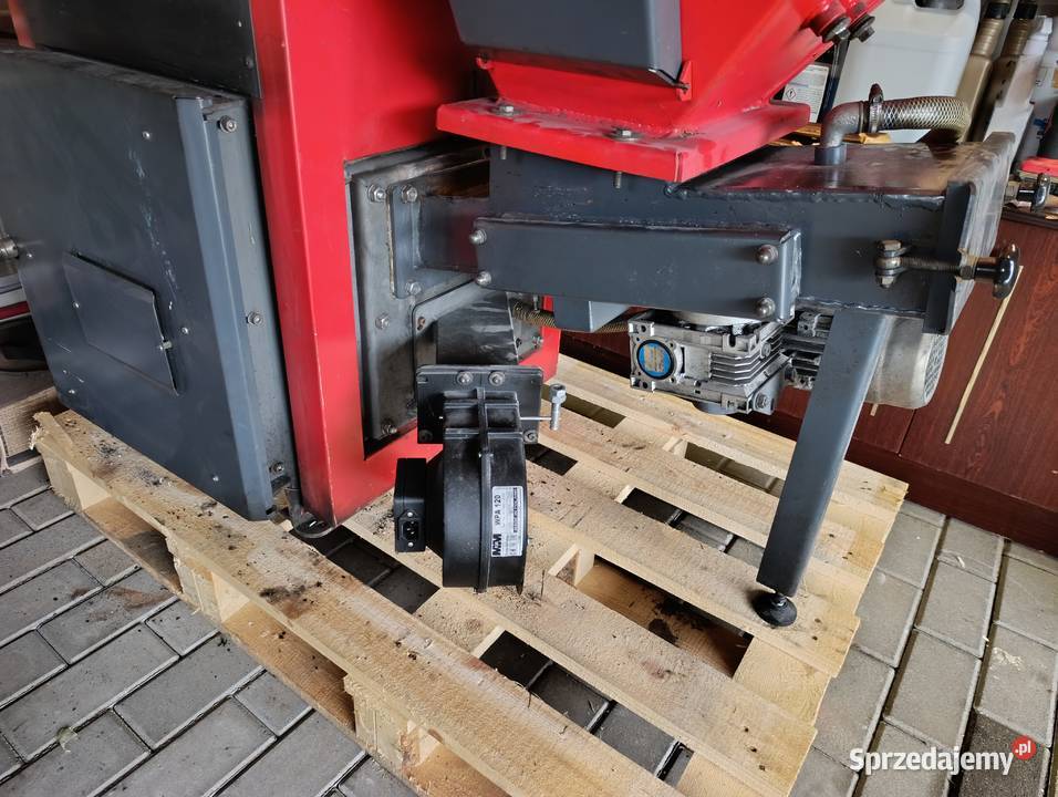 Piec DEFRO AKM II 22 kW stan Kotły i Piece CO Wieluń sprzedam