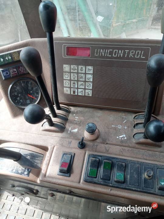 Kombajn zbożowy MF27 Massey Ferguson okazja Goraj