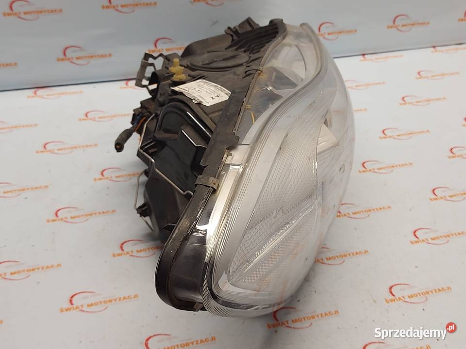 VOLVO C30 12r lampa prawa przód 31299821 ANGLIK Kielce sprzedam