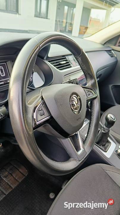 Skoda Octavia III FL 2020r 1wł salon serwis ASO odtwarzacz DVD Futory