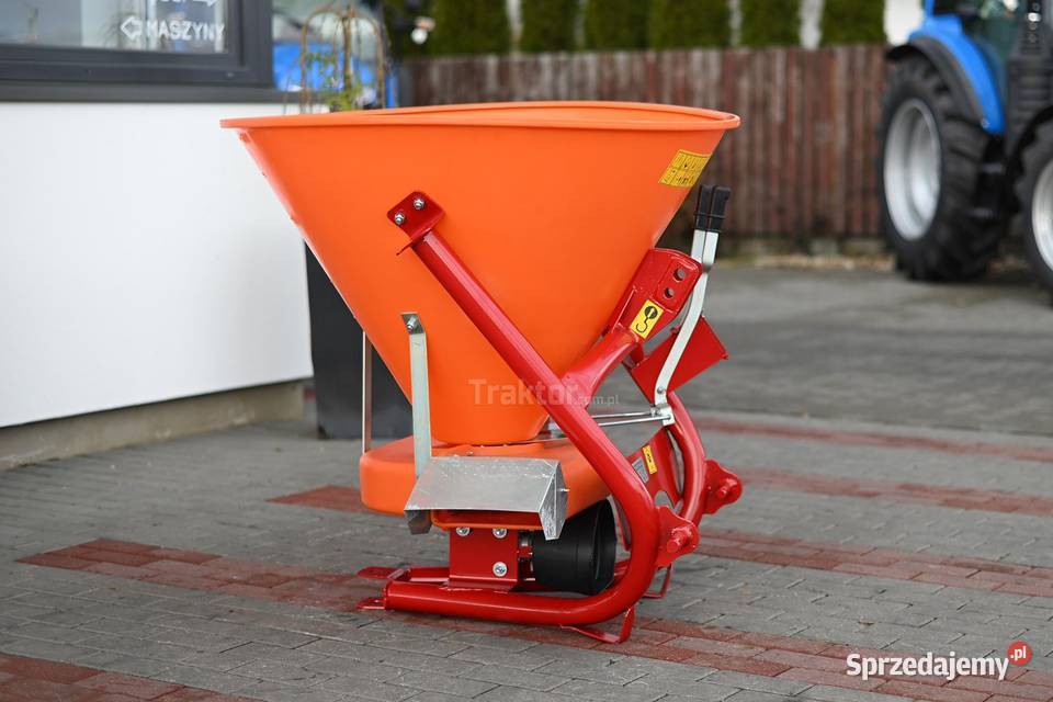 Rozsiewacz sadowniczy z przystawką S200 Strumyk Tajęcina