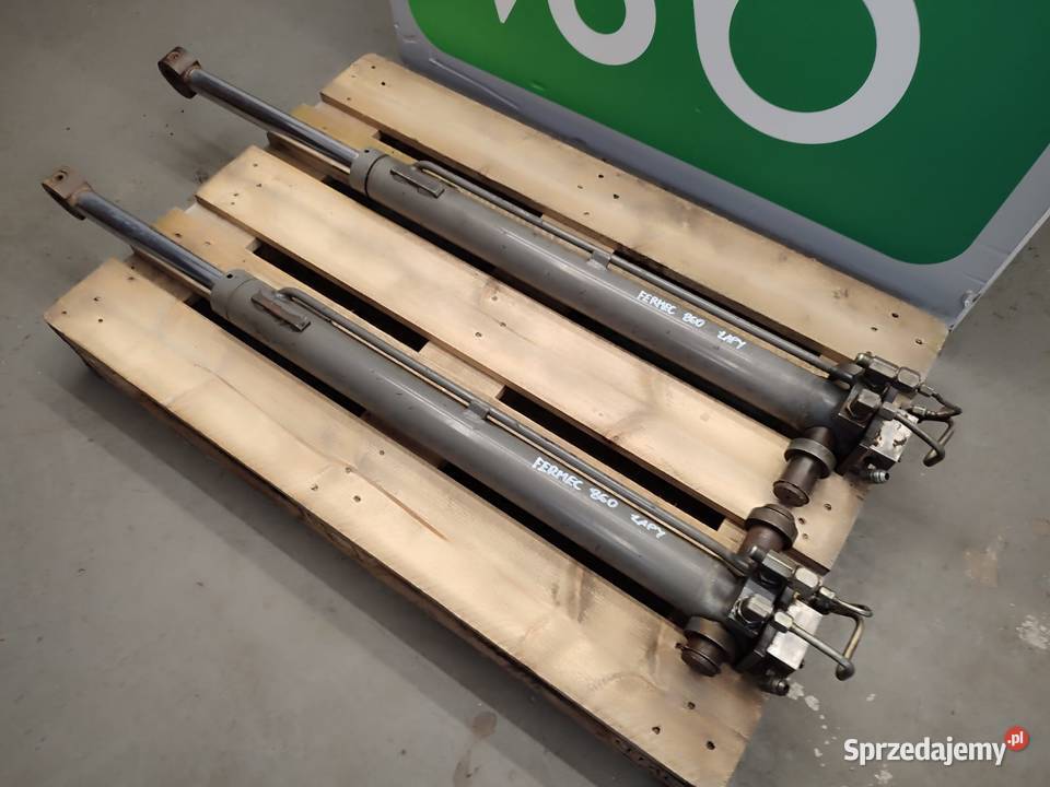 Siłownik hydrauliczny wychyłu przedniego Wilkowo