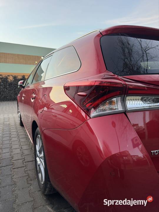 Bezwypadkowy serwisowany ASO bogate wyposażenie skórzana tapicerka Auris Toruń sprzedam