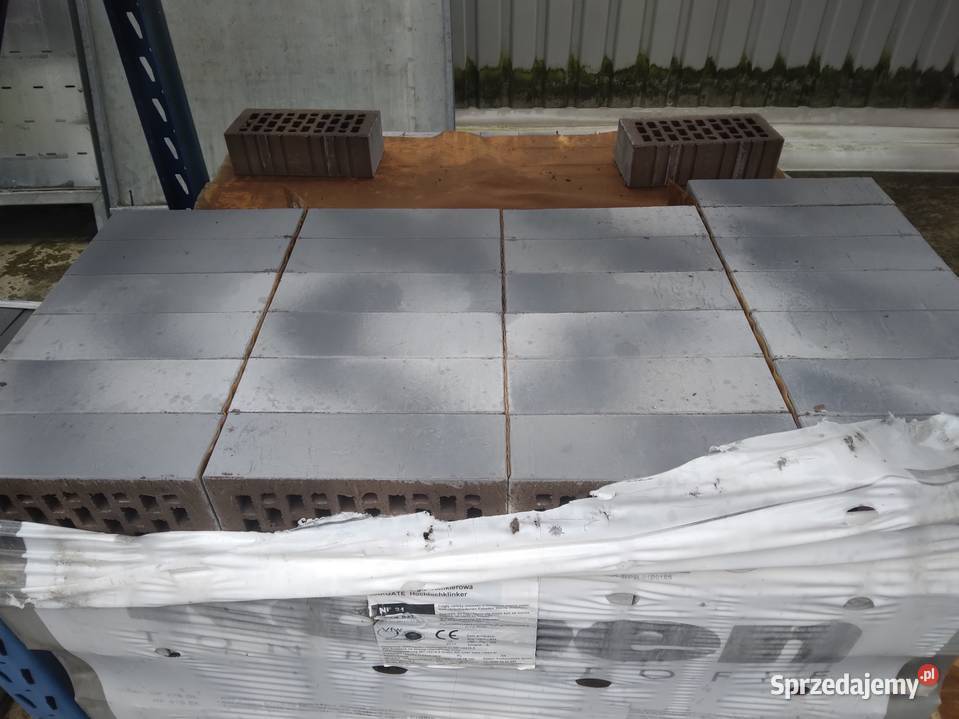 Cegła NF21 Margate dziurawka szara cieniowana wielkopolskie Baranowo