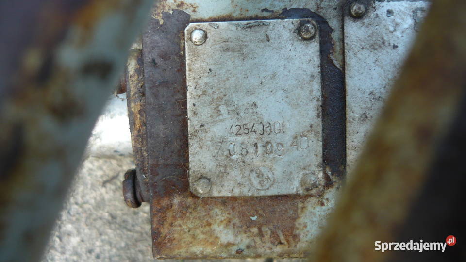 Rozdzielacz hydrauliczny Ursus na błotnik Sokółka