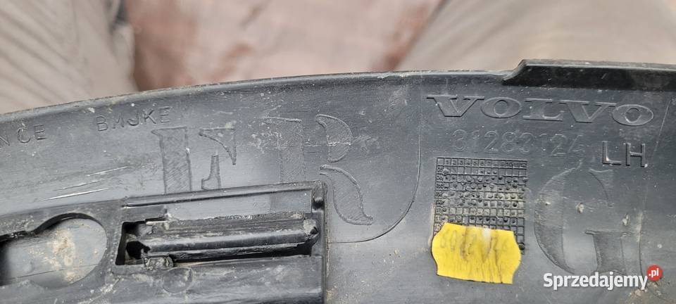 LISTWA BLOTNIKA PRAWY PRZOD VOLVO C30 LIFT 1012 Ruda Śląska