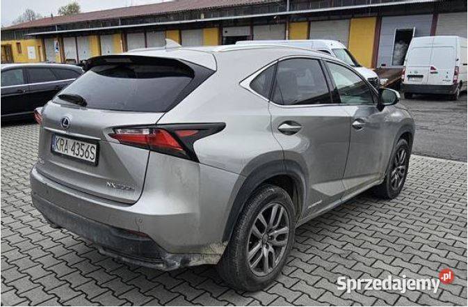 Lexus NX 300h sprzedaż syndyka Rok produkcji 2016 małopolskie sprzedam