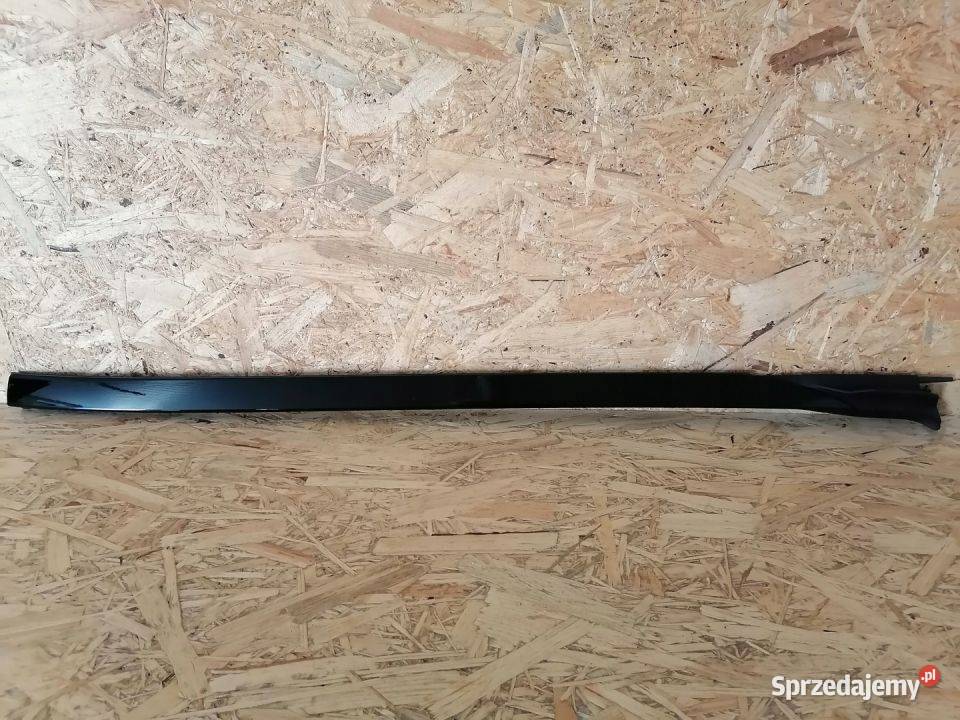 BMW X5 G05 LISTWA ZGARNIAJĄCA SZYBY LEWA 7463527 osobowe Pleszew