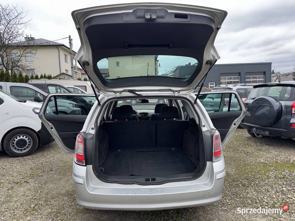 17CDTi 110 Gwarancja Klima Navi Książki Sanok sprzedam