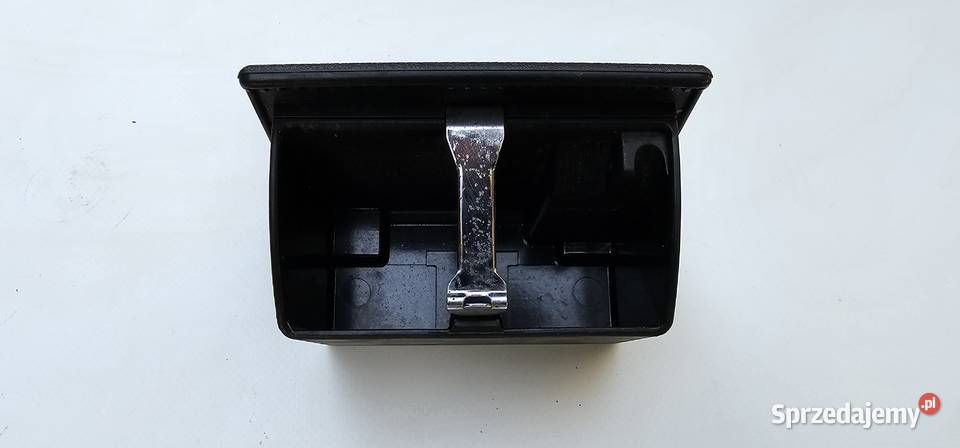 Popielniczka tył mercedes w203 2038100330 wielkopolskie