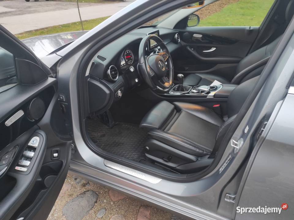 Mercedes c180d 116 2015r navi kamera alu skóry Dobre Miasto sprzedam