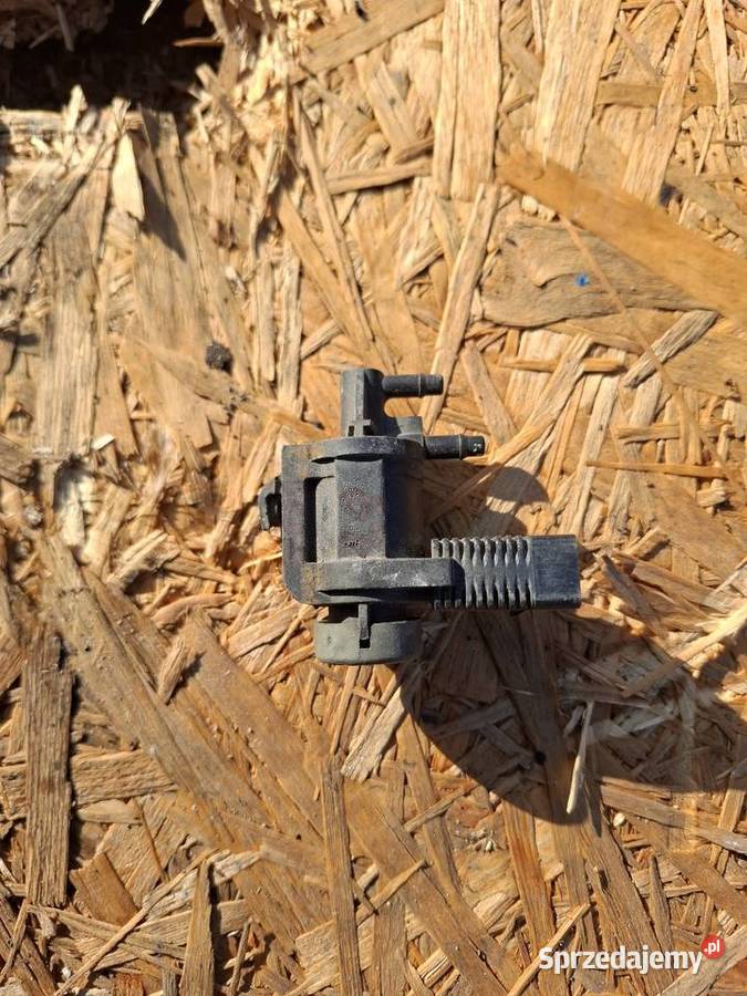 Zawór podciśnienia EGR 19 TDI 1J0906283C A3 8L Przyborów