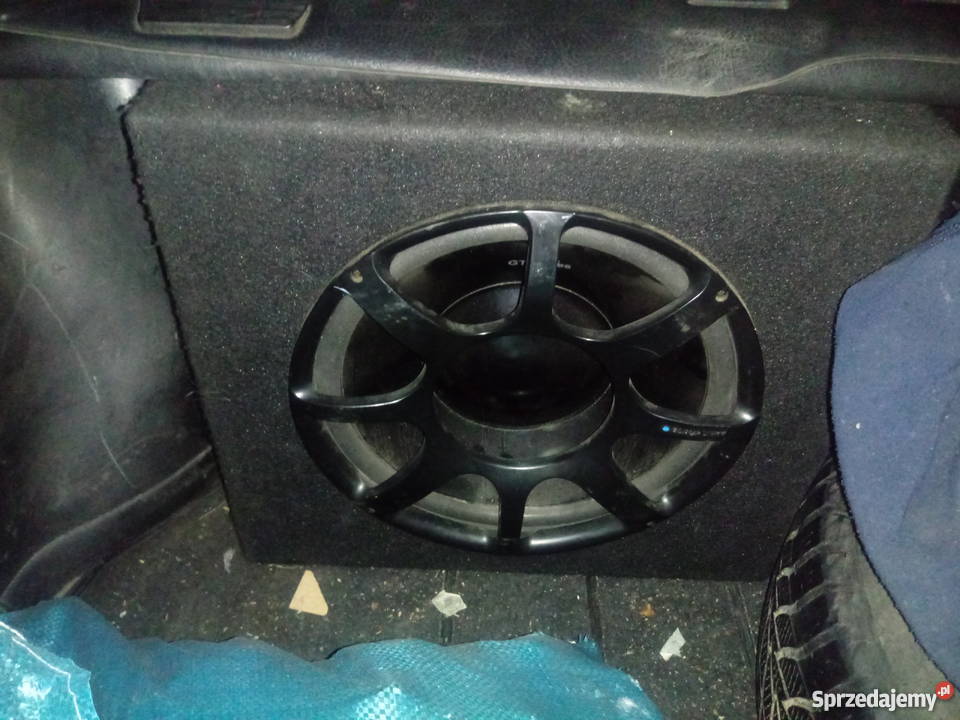 Wzmacniacz ads 1200 watt plus skrzynia basowa Ilość kanałów 4