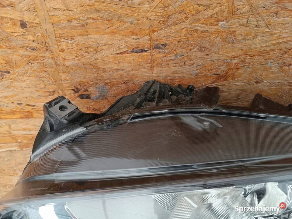 LAMPA LEWA PRZÓD REFLEKTOR EU LED EM2B17E857A Nowy Tomyśl