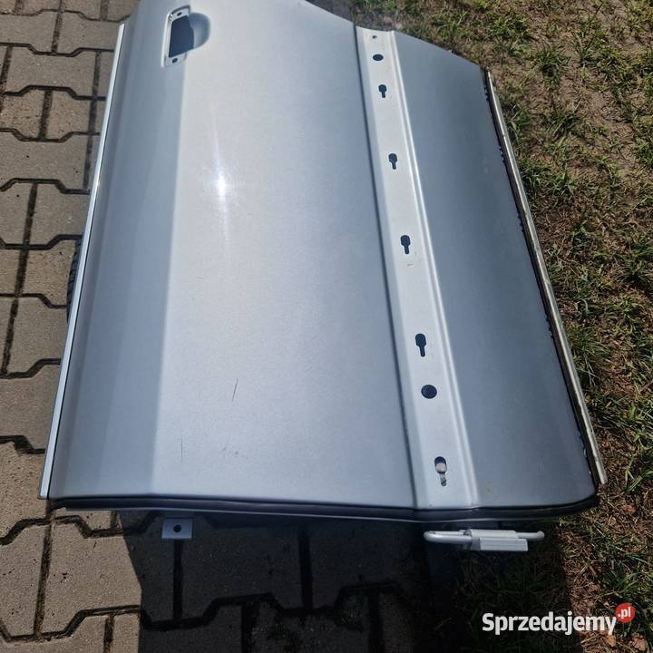 AUDI A8 S8 D2 drzwi srebrne lewy tył tylne osobowe Bydgoszcz