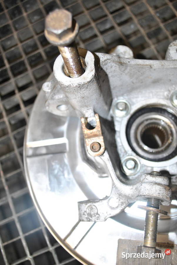 Zwrotnica prawy tył BMW E60 E61 Mały przebieg Poręba