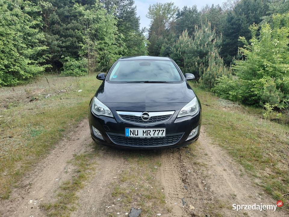Opel Astra J 14 Benzyna Klima Tempomat 5 Drzwi z 140KM Kłobuck sprzedam
