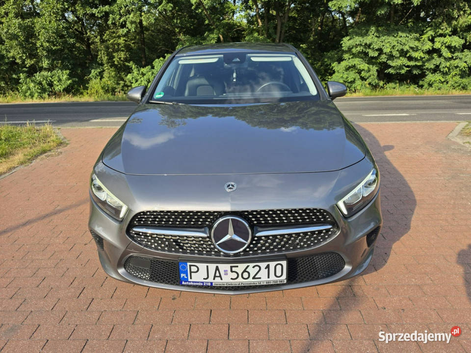 Mercedes A 180 Mercedes A180 13 benzyna automat komputer pokładowy Cielcza