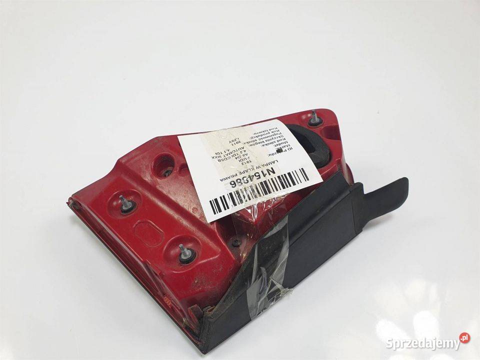 LAMPA W KLAPE PRAWA AUDI A8 D4 PRZED LIFT Lipno