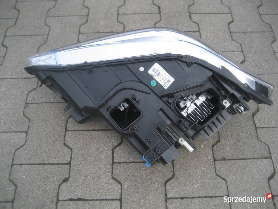 bmw x1 f48 1518r lampa przód prawa full led Rakoniewice