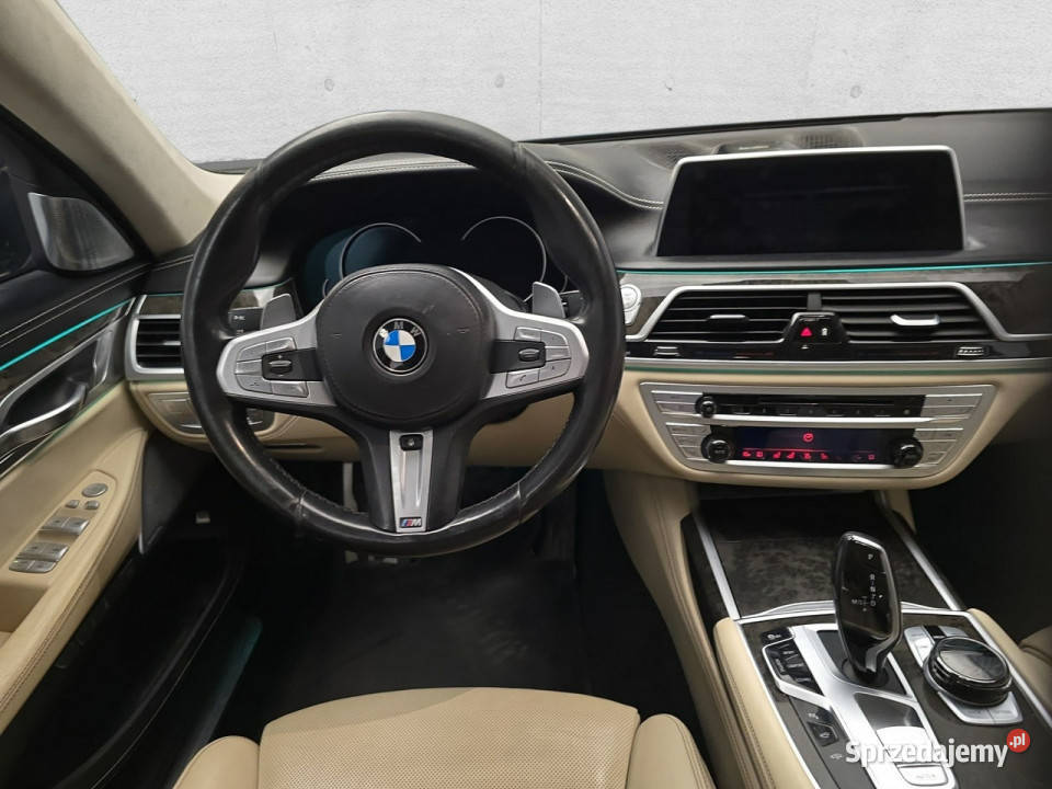 BMW 750 G12 2015 Komorniki