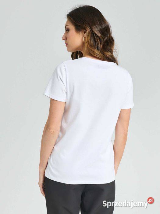 biały tshirt z czerwonym napisem Sinsay Olkusz