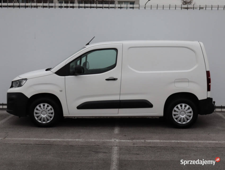 Peugeot Partner PureTech 110 komputer pokładowy