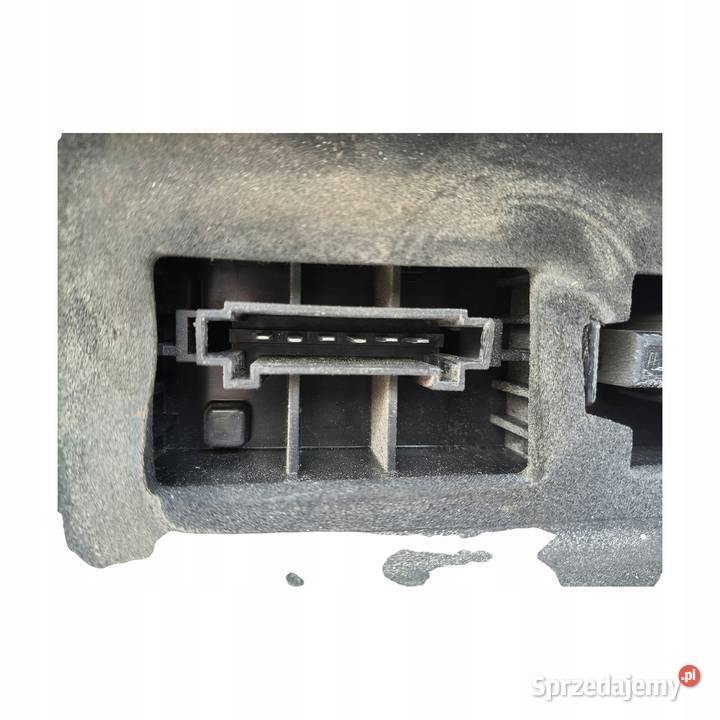 LAMPA LEWA VW Crafter I 20062016 tylna tylnia