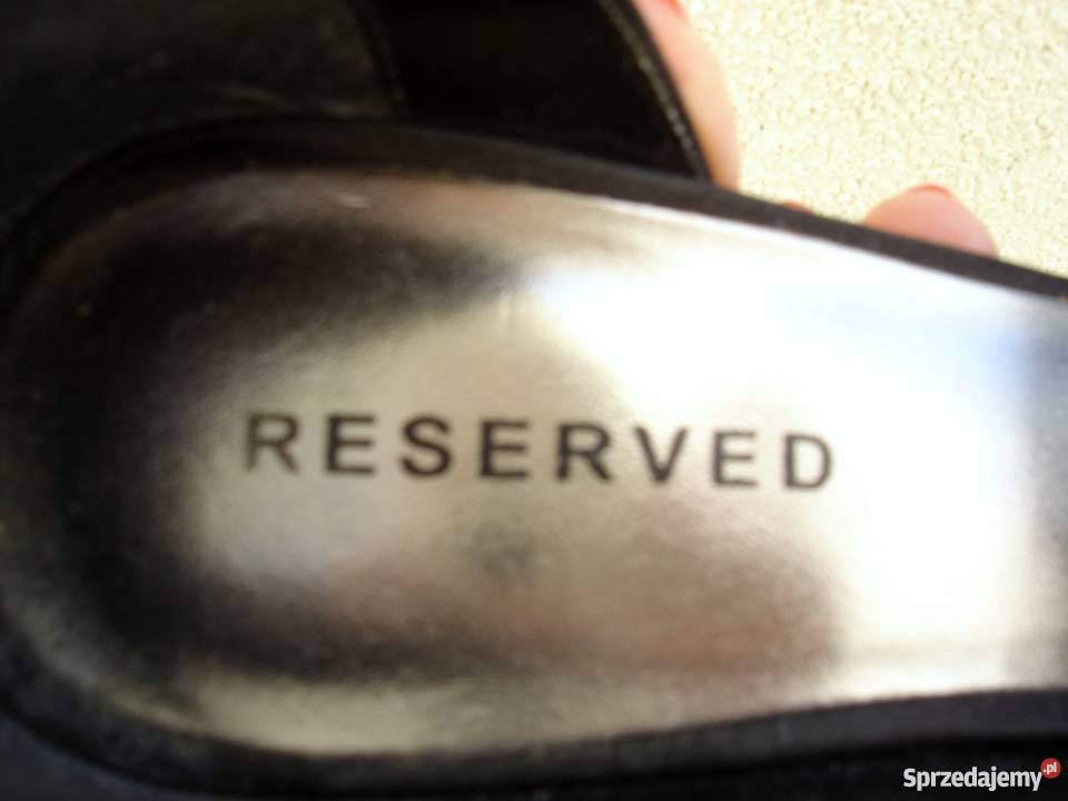 Seksowne czarne szpilki na platformie Reserved Czółenka Bochnia
