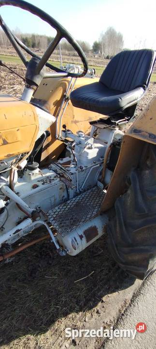 Ciągnik Ursus C330 M 1700 Mtg Czarna Kolonia