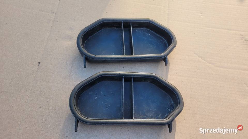 VW T5 PRAWA ZAŚLEPKA DEKIEL LAMPY PRZÓD osobowe Ruda Śląska