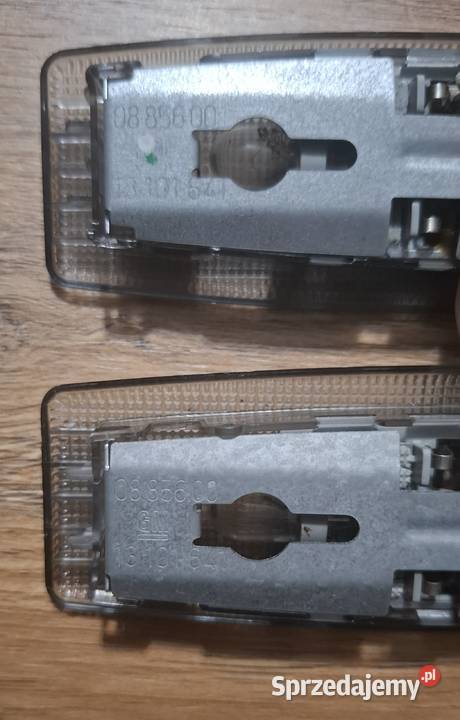 Lampka podsufitki oświetlenie kabiny Opel Meriva Żuromin